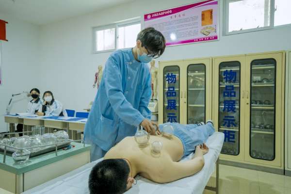 石家庄天使护士学校2025年开设专业解析